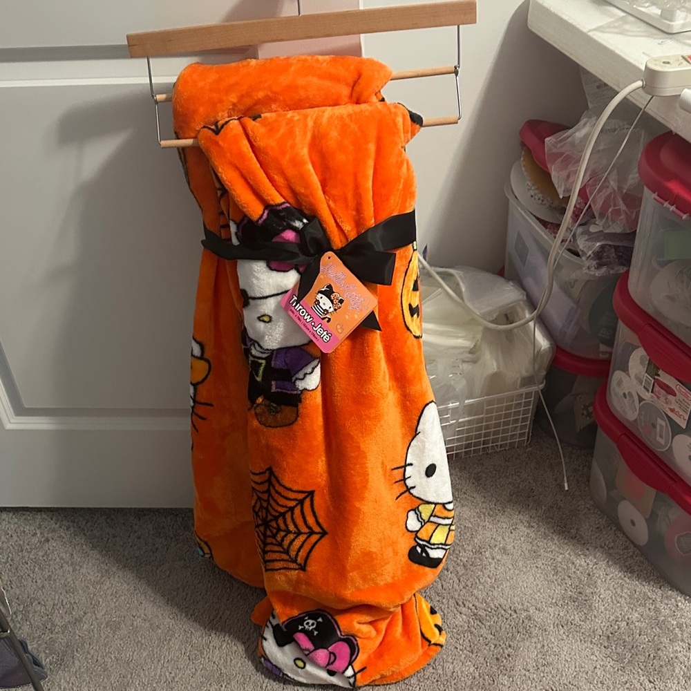 Hello Kitty Kids Halloween Double Throws - Vibrant Orange